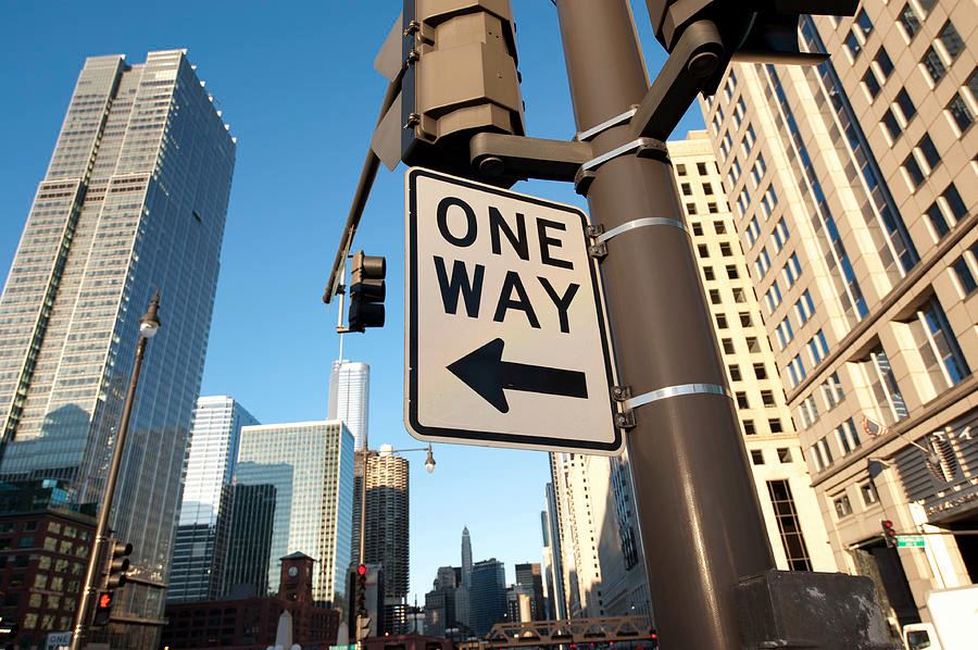 one way street sign